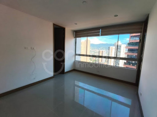 Apartamento en arriendo en Lalinde, Medellín · foto 10 de 24