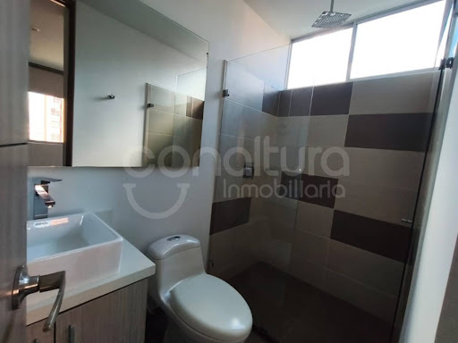Apartamento en arriendo en Lalinde, Medellín · foto 21 de 24