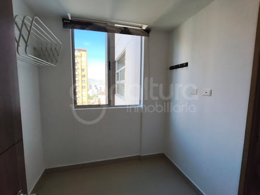 Apartamento en arriendo en Lalinde, Medellín · foto 23 de 24