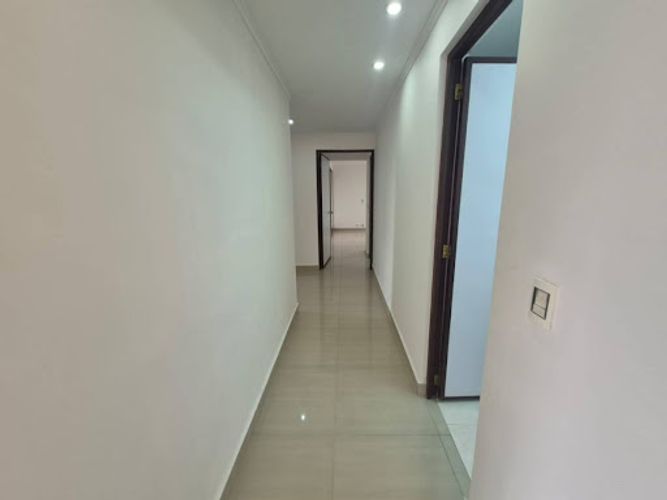 Apartamento de 3 alcobas en arriendo en Patio Bonito, Medellín, 170 m² · foto 9 de 24