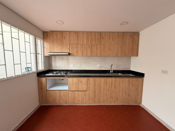 Casa de 6 alcobas en venta en Polo Club, Bogotá, 191 m² · foto 6 de 24