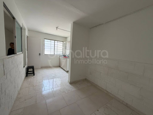 Casa en arriendo en Manila, Medellín · foto 4 de 24