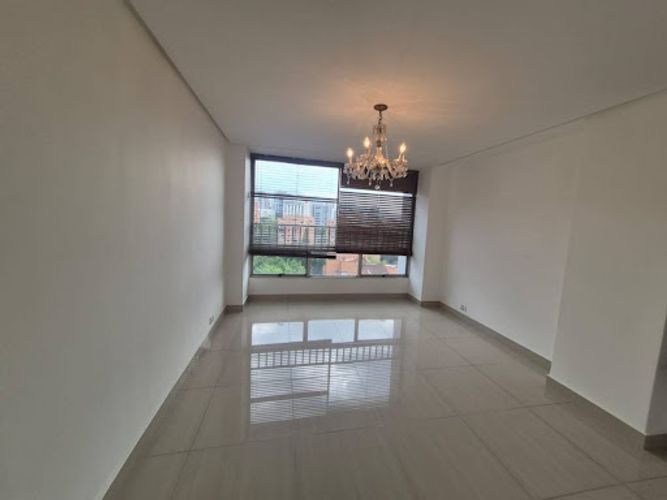 Apartamento de 3 alcobas en arriendo en Patio Bonito, Medellín, 170 m² · foto 15 de 24