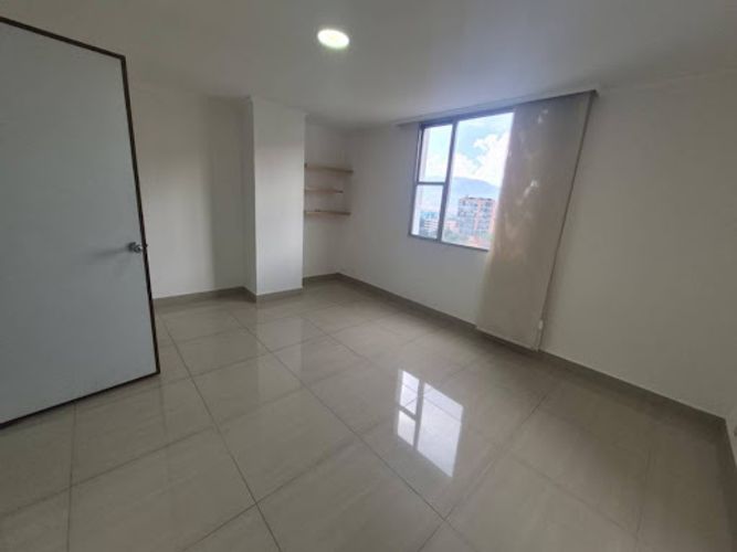 Apartamento de 3 alcobas en arriendo en Patio Bonito, Medellín, 170 m² · foto 16 de 24