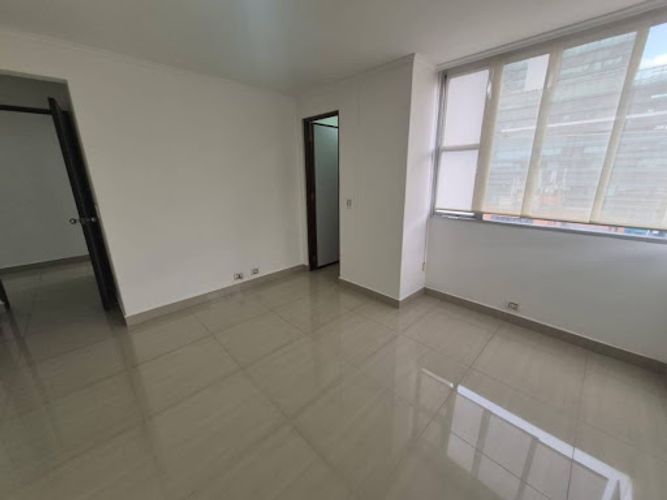 Apartamento de 3 alcobas en arriendo en Patio Bonito, Medellín, 170 m² · foto 17 de 24