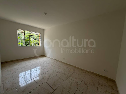 Casa en arriendo en Manila, Medellín · foto 10 de 24