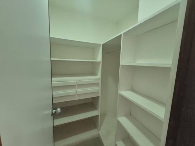 Apartamento de 3 alcobas en arriendo en Patio Bonito, Medellín, 170 m² · foto 21 de 24