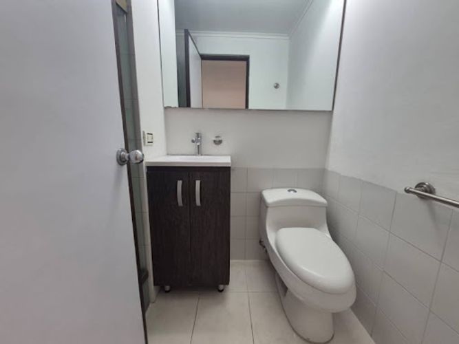 Apartamento de 3 alcobas en arriendo en Patio Bonito, Medellín, 170 m² · foto 22 de 24