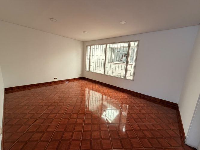 Casa de 6 alcobas en venta en Polo Club, Bogotá, 191 m² · foto 23 de 24