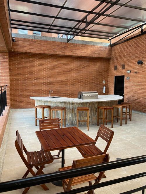 Apartamento en venta en Lagos De Cordoba, Bogotá · foto 3 de 18