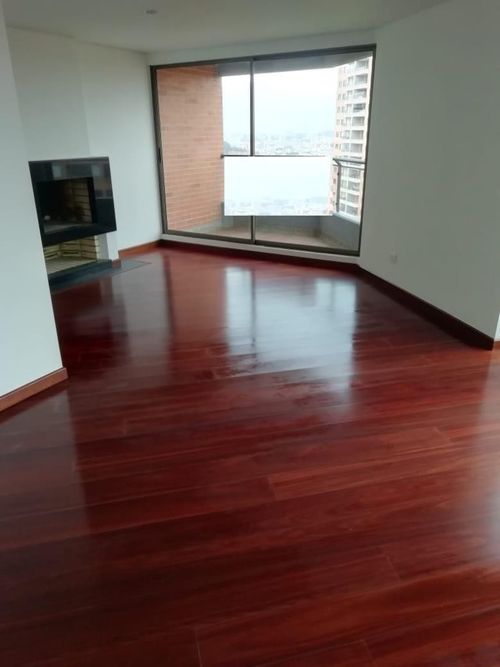 Apartamento en venta en Lagos De Cordoba, Bogotá · foto 4 de 18