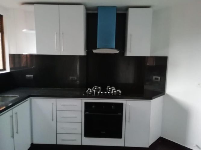 Apartamento en venta en Lagos De Cordoba, Bogotá · foto 9 de 18