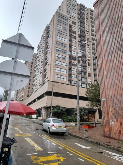 Apartaestudio en venta en Centro Internacional, Bogotá, 51 m² · foto 2 de 14