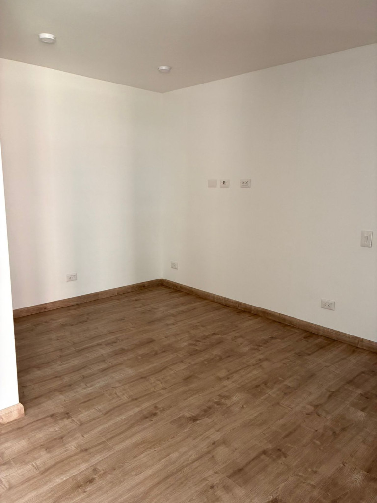 Apartamento en venta en La Felicidad, Bogotá · foto 5 de 14