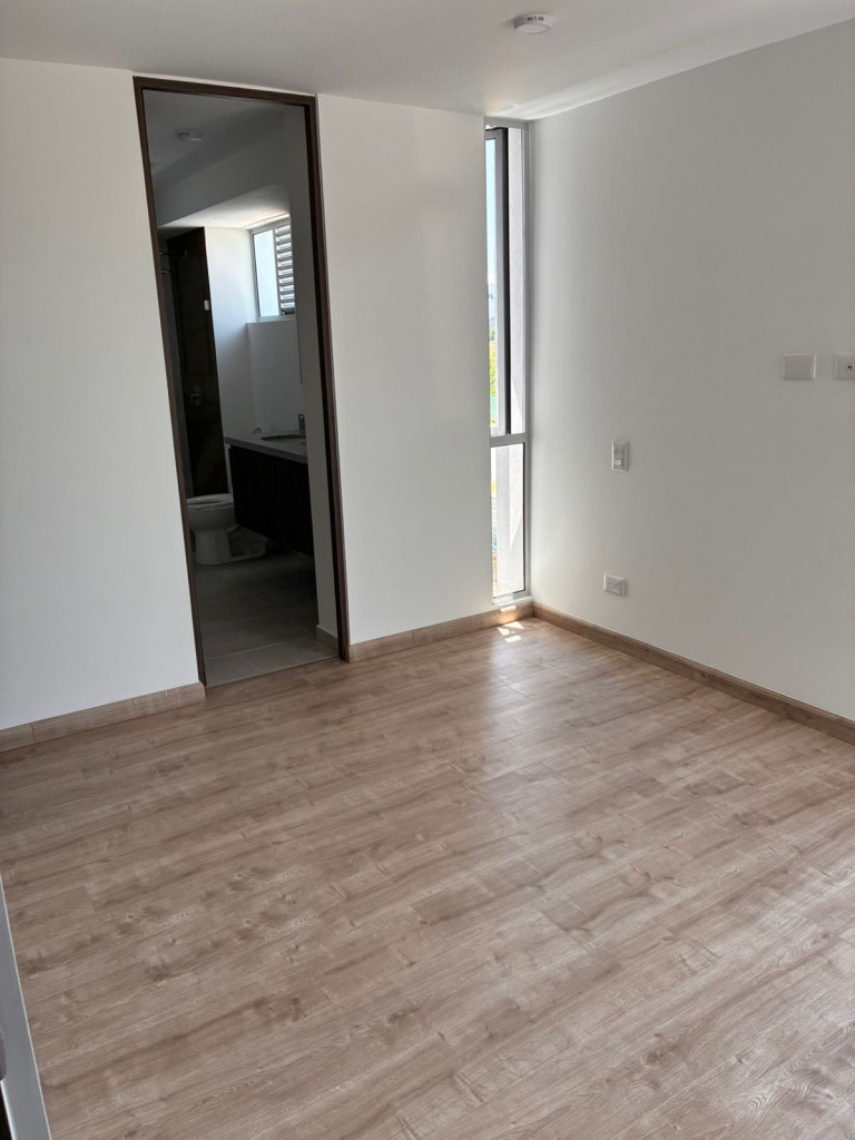 Apartamento en venta en La Felicidad, Bogotá · foto 7 de 14