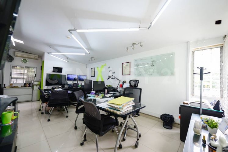 Bodega en arriendo en Laureles, Medellín, 380 m² · foto 5 de 20