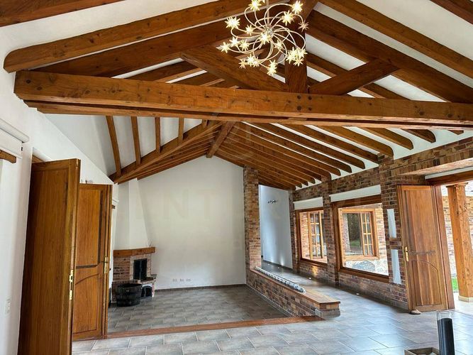 Casa de 5 alcobas en venta en Guayabito, Rionegro, 350 m² · foto 3 de 19