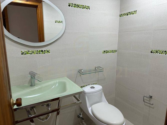 Casa de 5 alcobas en venta en Guayabito, Rionegro, 350 m² · foto 4 de 19