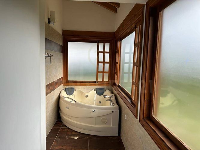 Casa de 5 alcobas en venta en Guayabito, Rionegro, 350 m² · foto 9 de 19