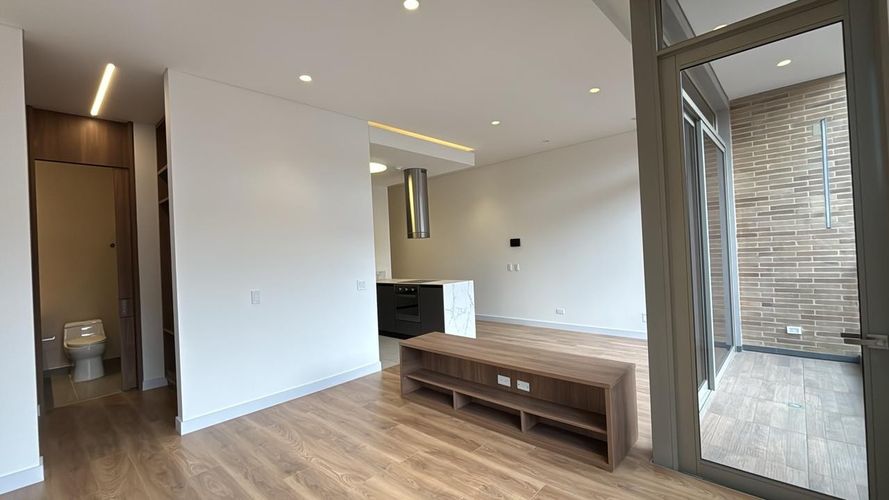 Apartaestudio en venta en Chico Norte, Bogotá, 52 m² · foto 2 de 17