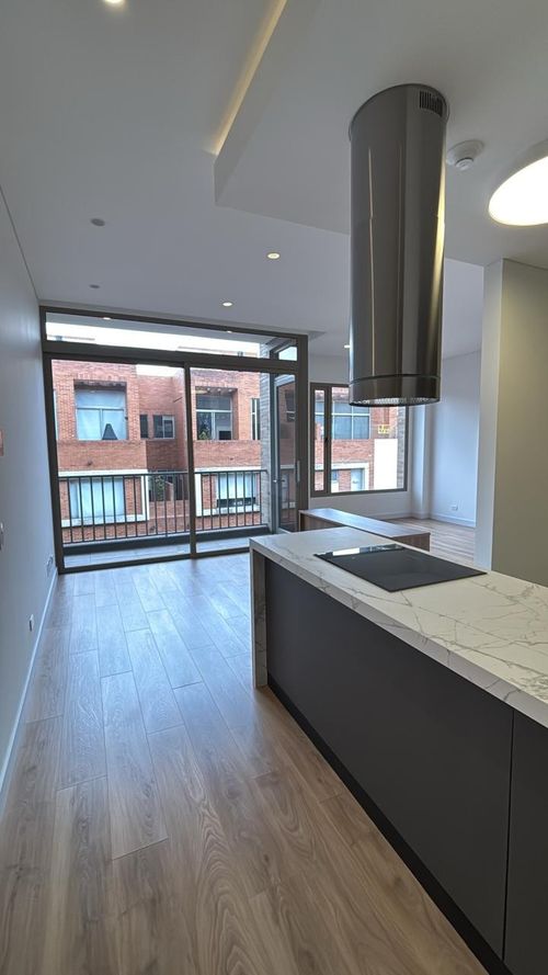 Apartaestudio en venta en Chico Norte, Bogotá, 52 m² · foto 4 de 17