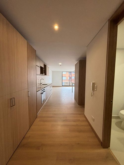 Apartaestudio en venta en Santa Barbara, Bogotá, 57 m² · foto 3 de 22