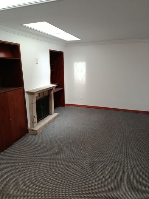 Apartamento de 3 alcobas en venta en Chicó Reservado, Bogotá, 200 m² · foto 2 de 14