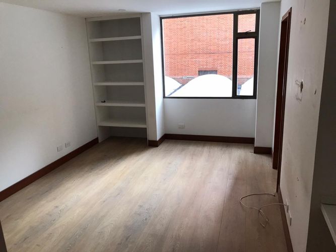 Apartamento de 3 alcobas en venta en La Cabrera, Bogotá, 310 m² · foto 12 de 19