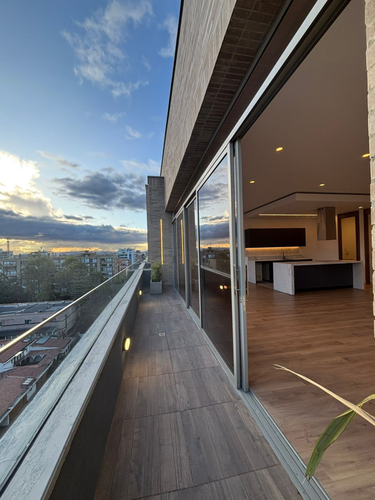 Apartamento en venta en Chico Norte, Bogotá · foto 8 de 23