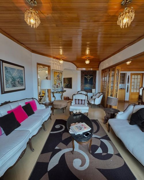 Apartamento de 3 alcobas en venta en Santa Barbara Occidental, Bogotá, 201 m² · foto 4 de 21