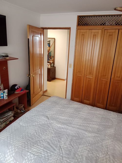 Apartamento de 3 alcobas en venta en Santa Barbara Occidental, Bogotá, 201 m² · foto 18 de 21
