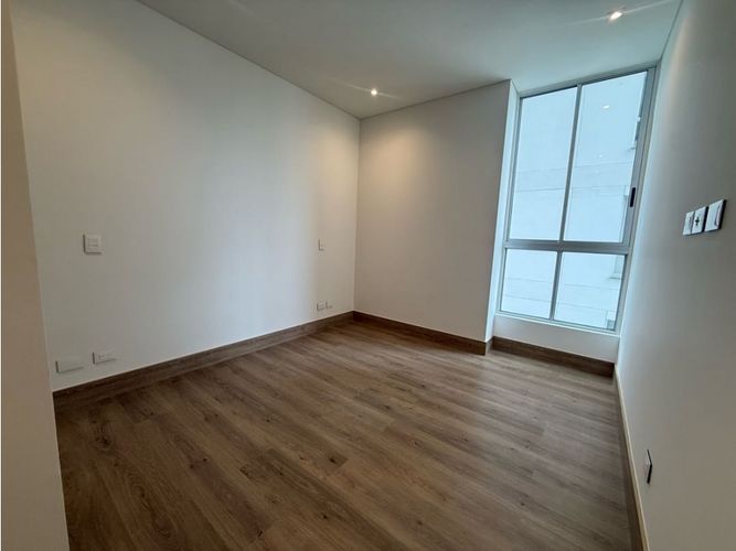 Apartamento de 3 alcobas en venta en Normandia, Cali, 208 m² · foto 13 de 19