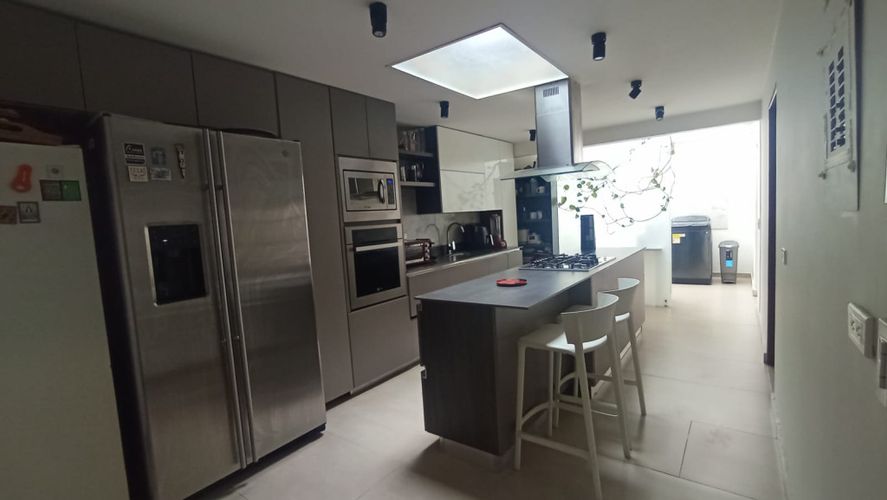 Casa de 3 alcobas en venta en Santa Barbara Occidental, Bogotá, 414 m² · foto 8 de 16