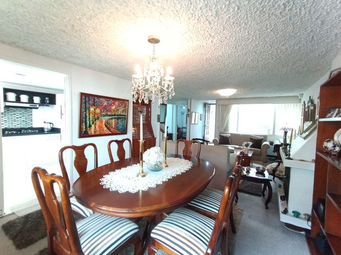 Casa de 5 alcobas en venta en Lisboa, Bogotá, 233 m² · foto 8 de 24