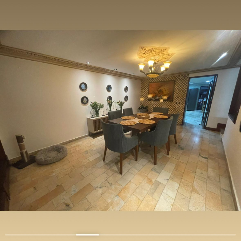 Casa en venta en Santa Ana, Bogotá · foto 8 de 16