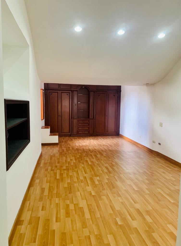 Casa en venta en Santa Ana, Bogotá · foto 10 de 16