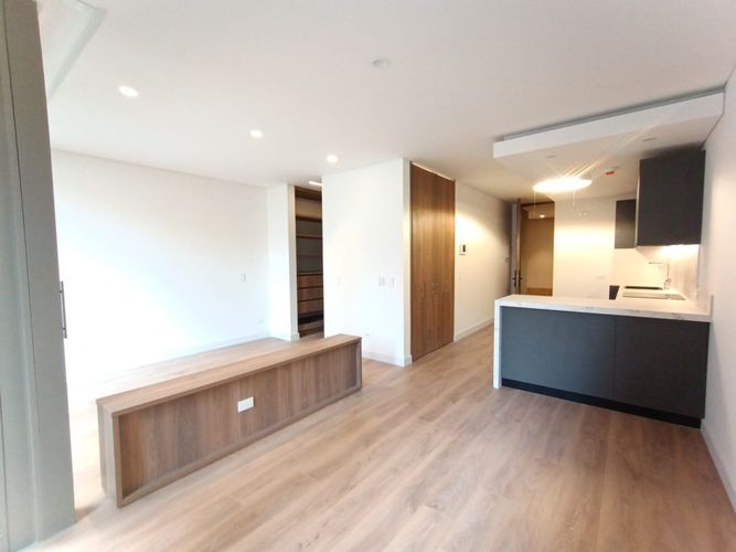 Apartaestudio en venta en Chico Norte, Bogotá, 52 m² · foto 7 de 18