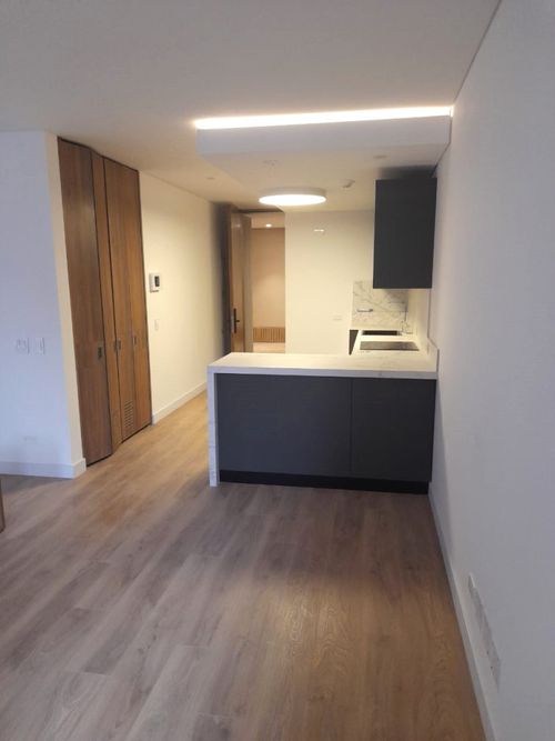 Apartaestudio en venta en Chico, Bogotá, 52 m² · foto 2 de 17