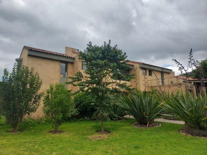 Casa de 3 alcobas en venta en Guaymaral, Bogotá, 300 m² · foto 3 de 16
