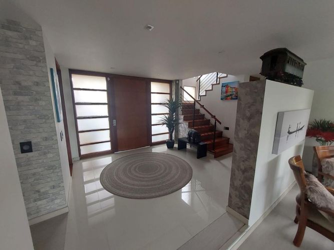 Casa de 3 alcobas en venta en Guaymaral, Bogotá, 300 m² · foto 5 de 16