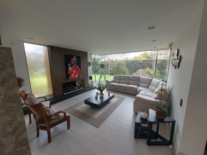 Casa de 3 alcobas en venta en Guaymaral, Bogotá, 300 m² · foto 6 de 16