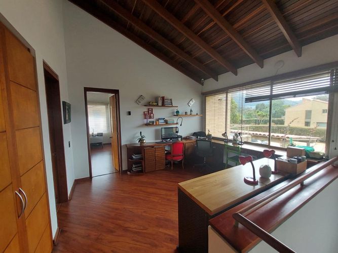 Casa de 3 alcobas en venta en Guaymaral, Bogotá, 300 m² · foto 10 de 16
