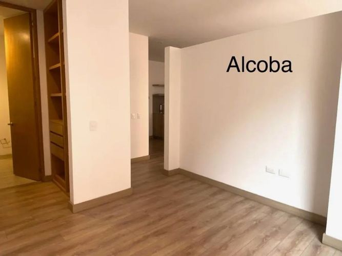 Apartaestudio en venta en El Refugio, Bogotá, 55 m² · foto 6 de 13