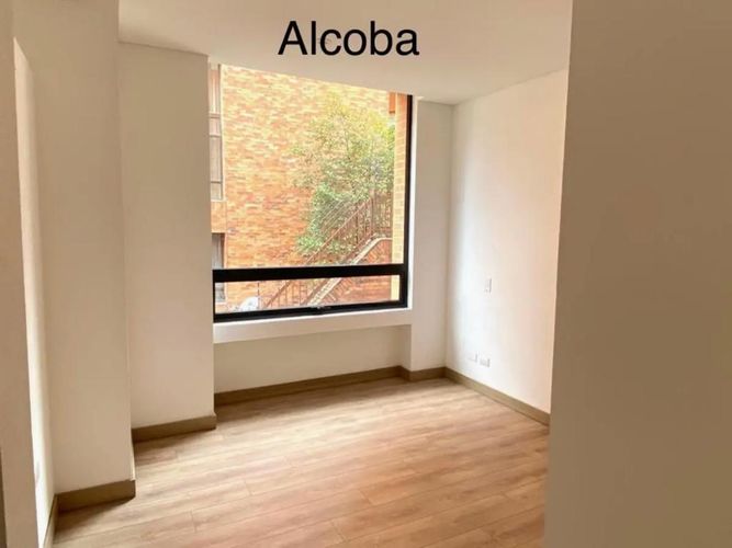 Apartaestudio en venta en El Refugio, Bogotá, 55 m² · foto 8 de 13