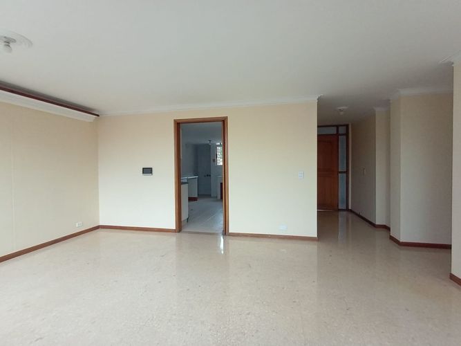 Apartamento de 3 alcobas en arriendo en Laureles, Medellín, 115 m² · foto 4 de 20