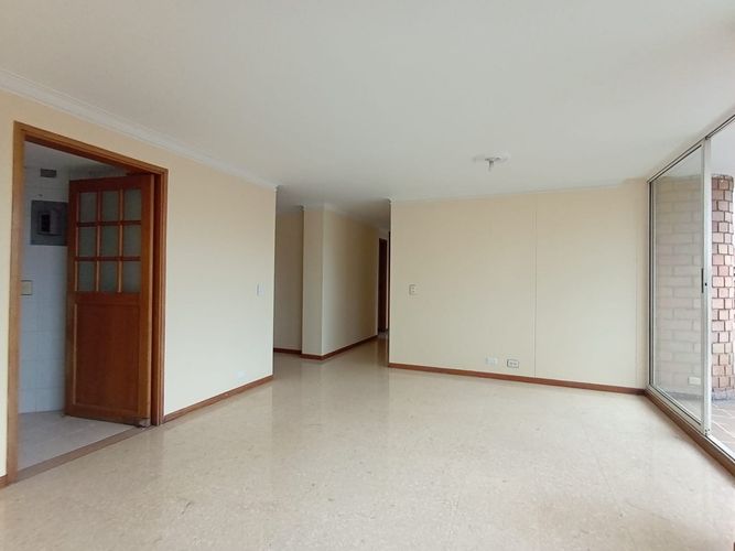 Apartamento de 3 alcobas en arriendo en Laureles, Medellín, 115 m² · foto 2 de 20