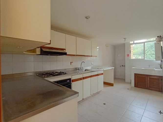 Apartamento de 3 alcobas en arriendo en Laureles, Medellín, 115 m² · foto 8 de 20