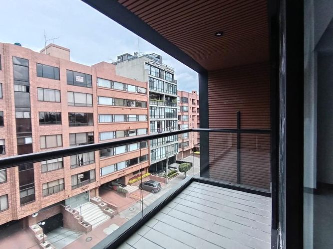 Apartaestudio en venta en El Virrey, Bogotá, 53 m² · foto 5 de 15