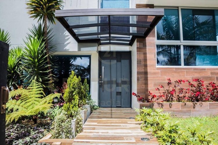 Casa de 5 alcobas en venta en El Porvenir, Rionegro, 500 m² · foto 2 de 20