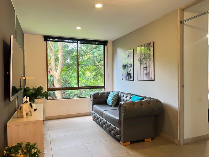 Apartamento de 3 alcobas en arriendo en El Poblado, Medellín, 220 m² · foto 17 de 18